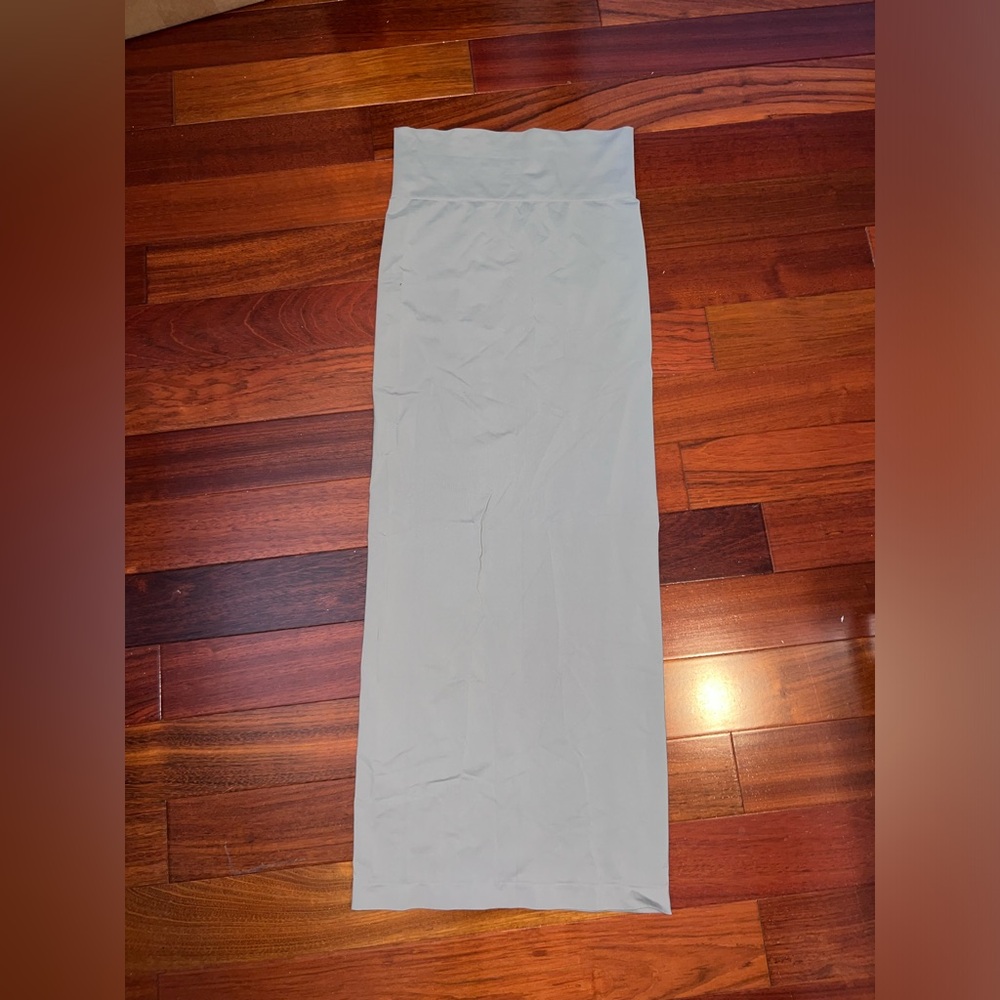 SKIMS GREY SOFT SMOOTHING SEAMLESS LONG TUBE SKIRT